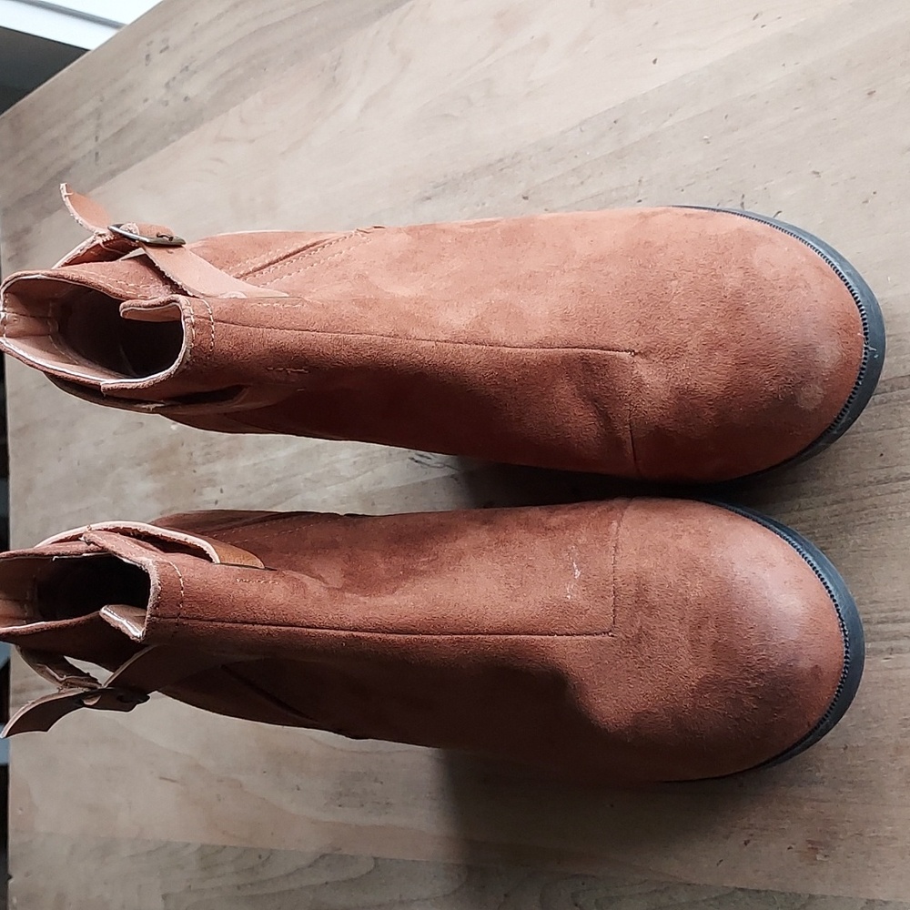 Booties - Picture 4 of 5